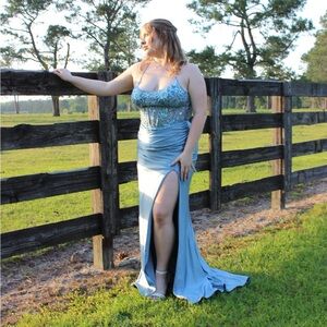 Elegant Blue Evening Gown